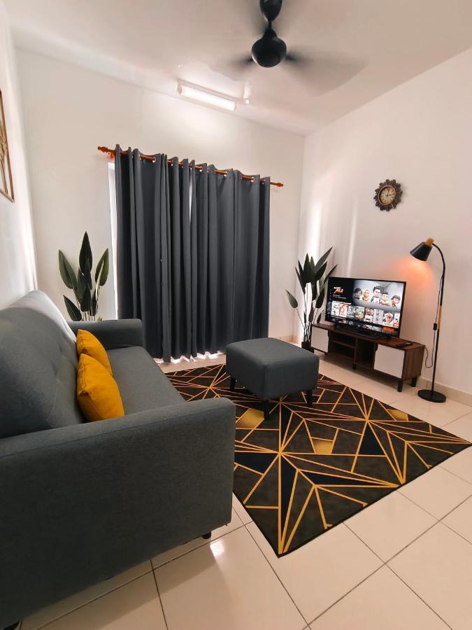 Klia Airport Homestay 10 Сепанг Екстериор снимка